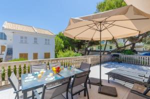 Zdjęcie z galerii obiektu YourHouse Villa Canta town house w Playa de Muro