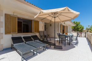 Zdjęcie z galerii obiektu YourHouse Villa Canta town house w Playa de Muro