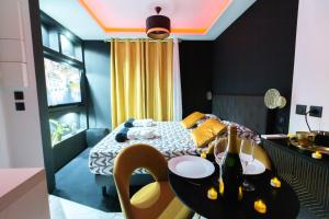 Posteľ alebo postele v izbe v ubytovaní La Golden Room