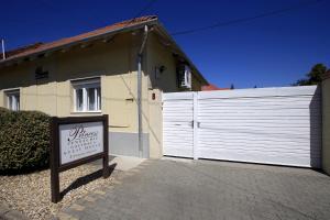 Budova, v ktorej sa penzión nachádza
