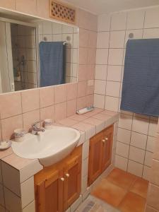 Koupelna v ubytování Sa Mannalissa casa vacanza