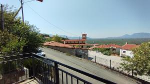 A general mountain view or a mountain view taken from the holiday home