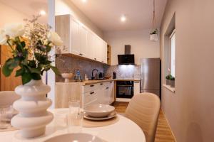 Køkken eller tekøkken på Stylowe apartamenty + 14 billeder