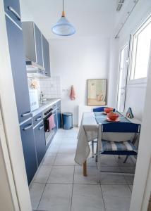 A kitchen or kitchenette at The Rebel's Temple