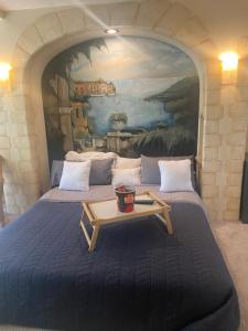 Tuscany Dorado Resort客房内的一张或多张床位