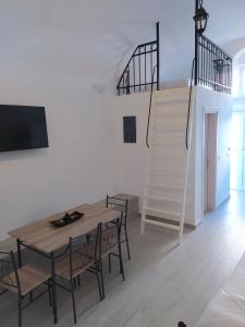 TV a/nebo společenská místnost v ubytování Mentoras' Complex