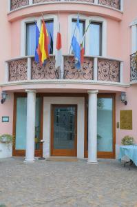 The building in which a szállodákat is located