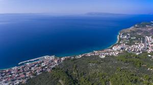 Fotografie z fotogalerie ubytování Apartments by the sea Tucepi, Makarska - 8742 v Tučepi