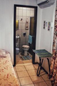 Ένα μπάνιο στο Apartamento aconchegante em centro de Meia Praia +14 φωτογραφίες