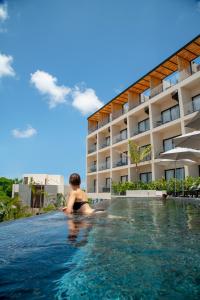 Bazén v ubytování Hive Cancun by G Hotels nebo v jeho okolí