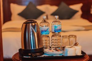Letto o letti in una camera di Kathmandu Aagantuk Hotel