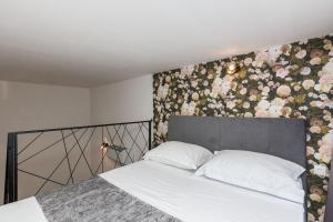Postel nebo postele na pokoji v ubytování Apartments Tija Exclusive