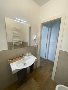 Koupelna v ubytování Civitavecchia 12