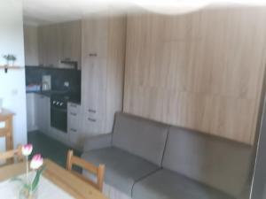 Kuchyň nebo kuchyňský kout v ubytování Appartement Edelweiss Chamrousse vue sur Recoin La Croix de Chamrousse Grenoble