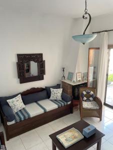 Fotografia z galérie ubytovania Charming beach house 2 minutes from the sea! v destinácii Hanioti
