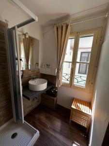 Ванная комната в La Piccola Maison +36 фотографий