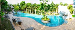 Bazén v ubytování Amazingly UNIXX 2 Bedroom Condo in Pattaya nebo v jeho okolí