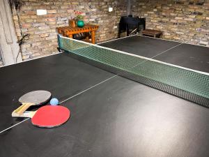 Tenis stołowy w obiekcie Sosnowy domek w rezerwacie nad Narwią lub pobliżu