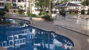 Bazén v ubytovaní Apartment near La Mata beach alebo v jeho blízkosti