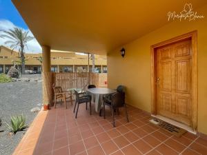 Ein Balkon oder eine Terrasse in der Unterkunft B-Rent Mariposa Private Garden