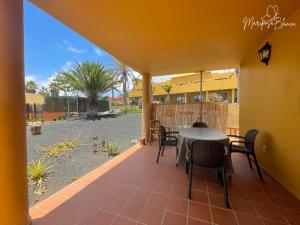 Galeriebild der Unterkunft B-Rent Mariposa Private Garden in Corralejo