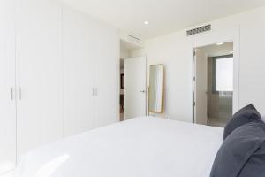 Posteľ alebo postele v izbe v ubytovaní Luxury Penthouse Large Terrace OR79 by AORA STAY