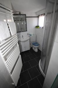 Koupelna v ubytování Haus Sonnenhang