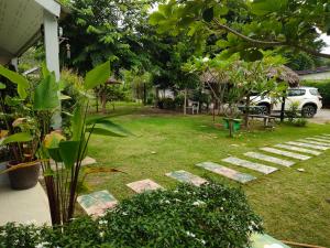 Zahrada ubytování บ้านไม้หอมบูติค สวนผึ้ง