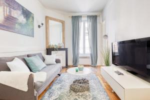Zdjęcie z galerii obiektu Appartement cosy chaleureux Proche Paris - Defense w mieście Suresnes