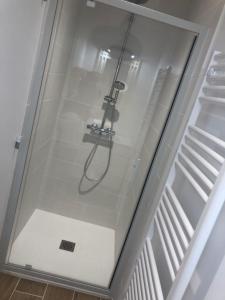 A bathroom at studio (T1 bis)