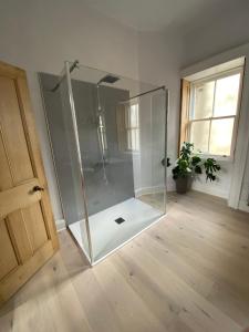 A bathroom at Purves Cottage