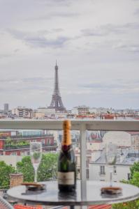 Nápoje v ubytovaní Vue exceptionnelle sur la tour Eiffel