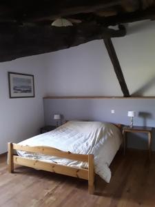 Zdjęcie z galerii obiektu Chambres d'hôtes Les Pieds dans l'herbe w mieście Saint-Julien-Gaulène