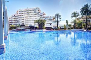 Bazén v ubytovaní Beachfront-Parque Paloma-Modern-Panoramic Views! alebo v jeho blízkosti + 28 fotografií