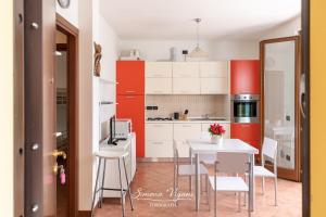 A kitchen or kitchenette at CASA ANGELA