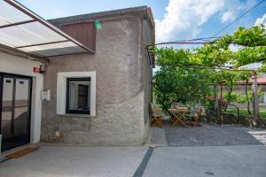 Afbeelding uit fotogalerij van Apartma Bajc in Ajdovščina