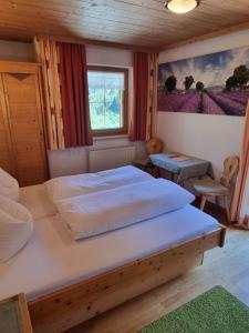 Łóżko lub łóżka w pokoju w obiekcie Apartment Apart Ladner by Interhome