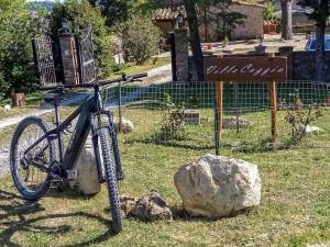 A garden outside Apartment Villa Caggio-1 by Interhome