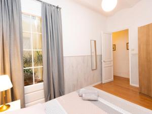 Posteľ alebo postele v izbe v ubytovaní Apartment Gracia Torrijos by Interhome