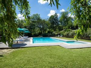 Bazén v ubytovaní Holiday Home La Badia by Interhome alebo v jeho blízkosti