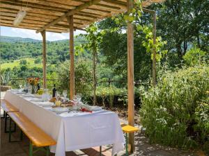 Vonkajšia záhrada v ubytovaní Holiday Home La Badia by Interhome