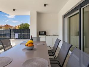 Balkon lub taras w obiekcie Holiday Home Villa Palma by Interhome