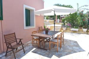 Patio nebo venkovní prostory v ubytování Villa Eleni Peritheia BY CorfuEscapes