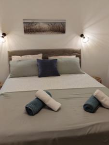 Posteľ alebo postele v izbe v ubytovaní FOREKS APARTMAN + 6 fotografií
