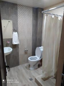 A bathroom at ГудиВуди