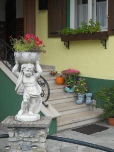 Vonkajšia záhrada v ubytovaní Haus zur Linde