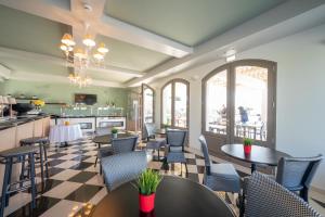 Posezení v ubytování Costa Rossa Boutique Hotel - Adults Only