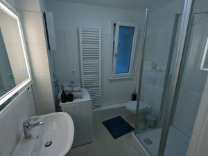 Bathroom sa Schönes Apartment im Zentrum von Koblenz