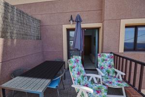 Zdjęcie z galerii obiektu La Pardela - 2BR Sea Views Private Terrace - Wifi w mieście Valverde