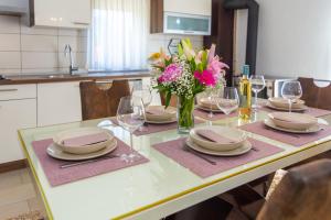 Fotografie z fotogalerie ubytování HOLIDAY HOME MARTINA, Vinjani - Imotski v destinaci Imotski
